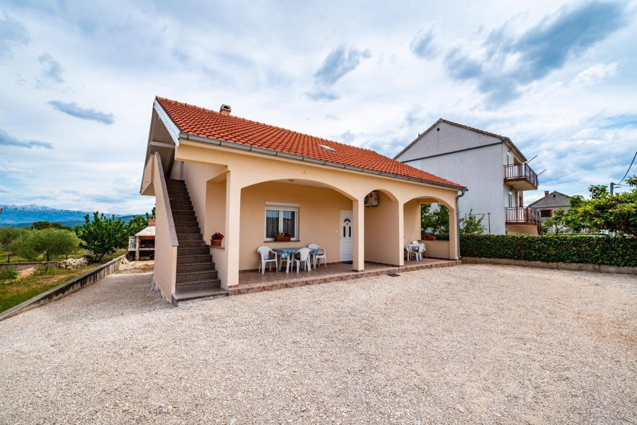 Pridraga Apartment Culina מראה חיצוני תמונה