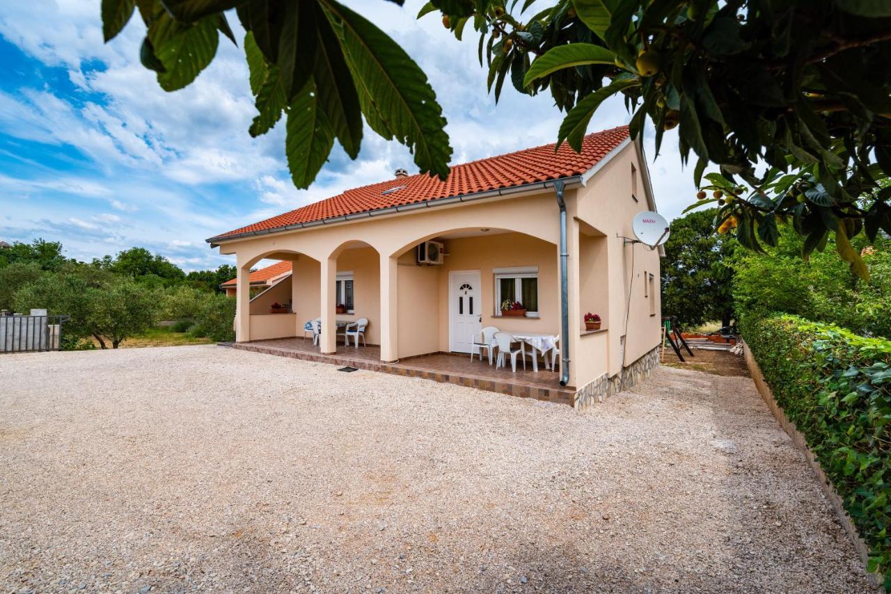 Pridraga Apartment Culina מראה חיצוני תמונה