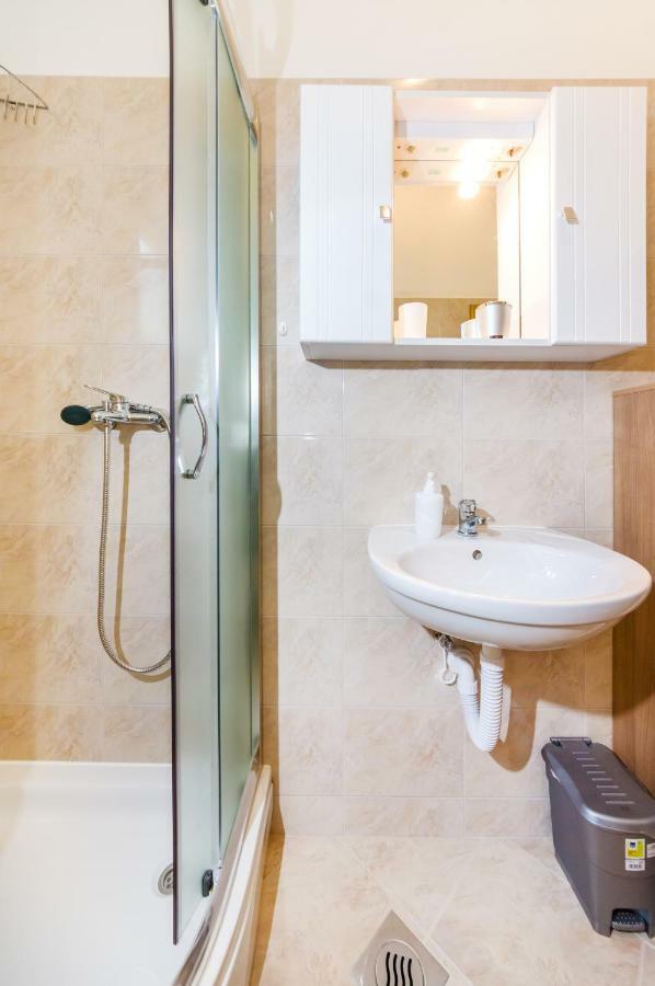 Pridraga Apartment Culina מראה חיצוני תמונה