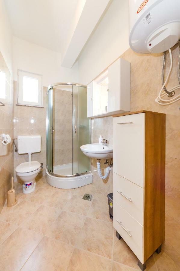 Pridraga Apartment Culina מראה חיצוני תמונה