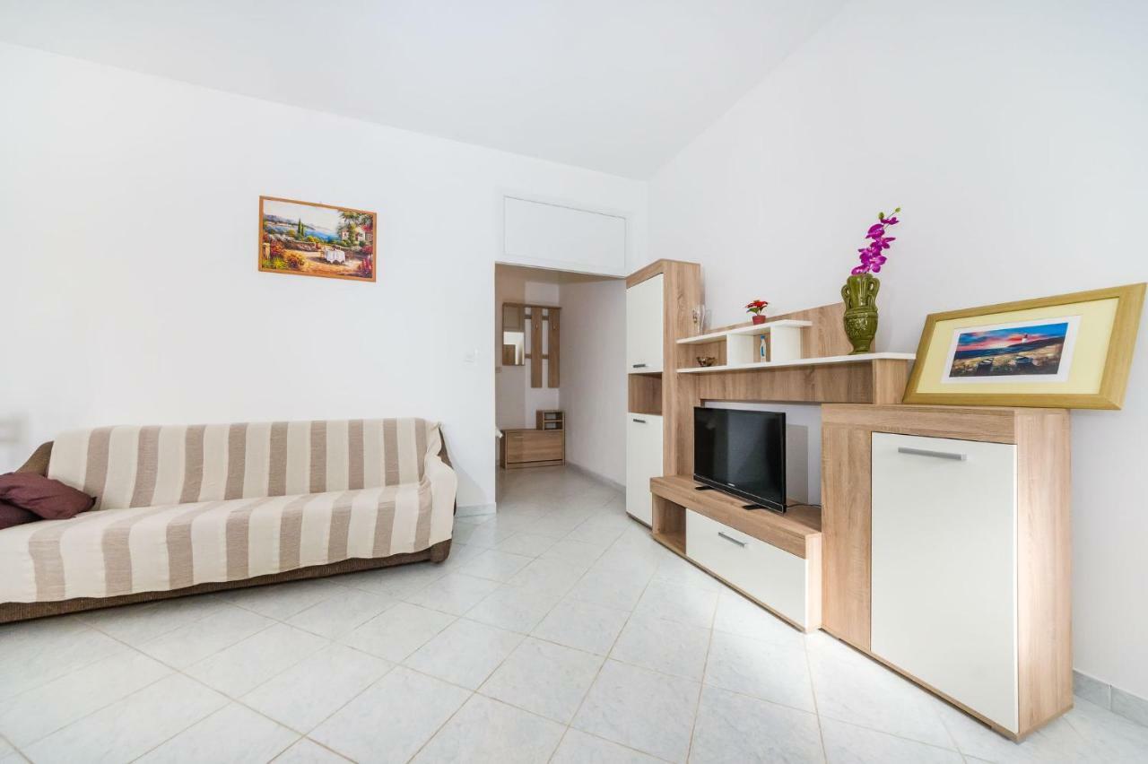 Pridraga Apartment Culina מראה חיצוני תמונה